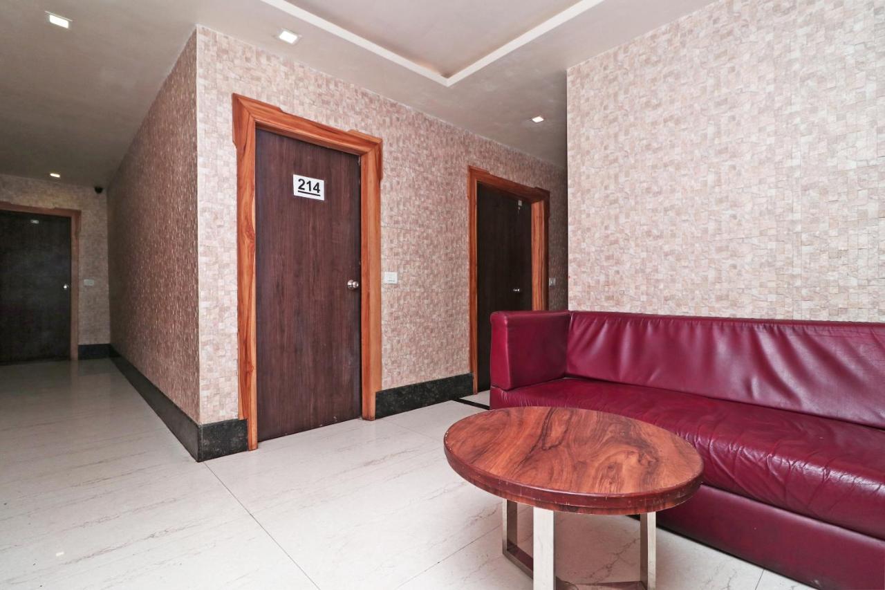 Hotel Deep Канпур Екстер'єр фото