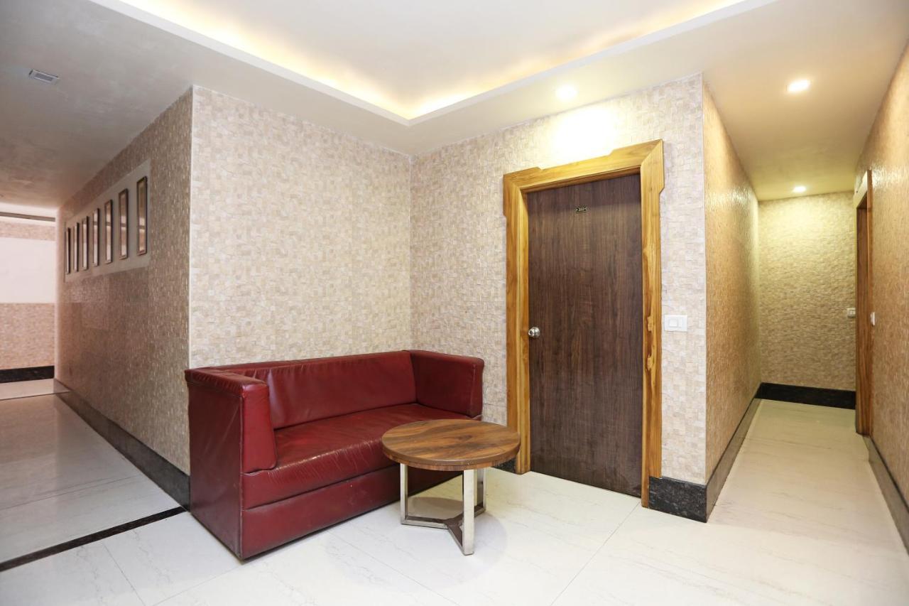 Hotel Deep Канпур Екстер'єр фото