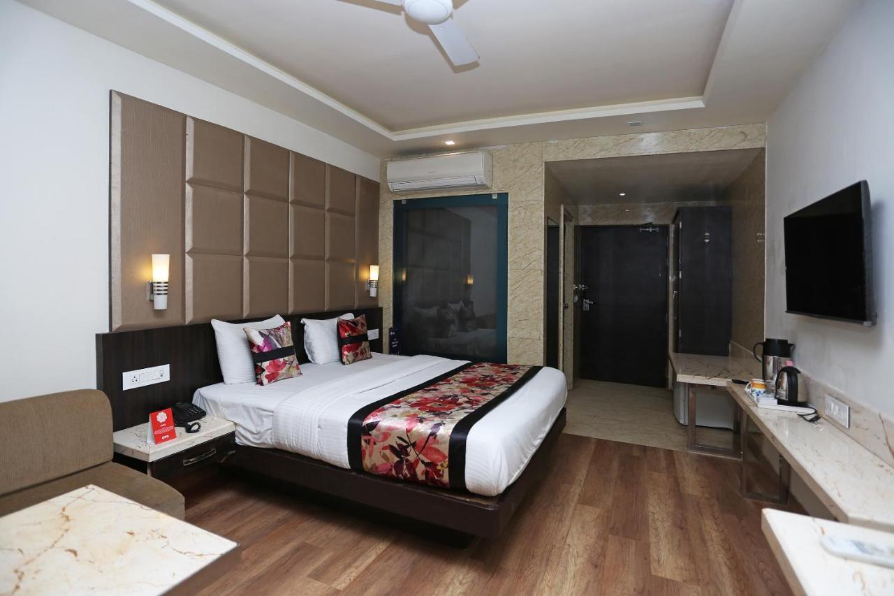 Hotel Deep Канпур Екстер'єр фото